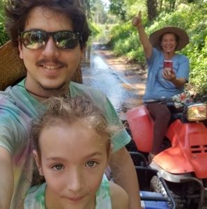 Meet your Posher, Melissa